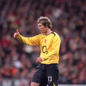 Alex Hleb's Stunner: Arsenal's Historic Win at Real Madrid in the Champions League