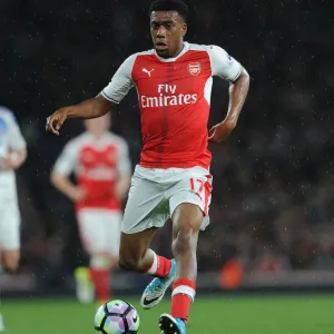 Alex Iwobi in Action: Arsenal vs Sunderland, Premier League 2016-17