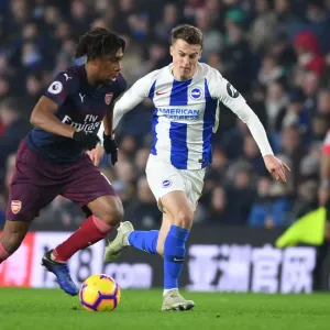 Alex Iwobi Print - Arsenal Player Outmaneuvers Opponent