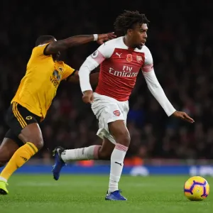 Alex Iwobi's Slick Moves: Outsmarting Ivan Cavaleiro at Emirates Stadium