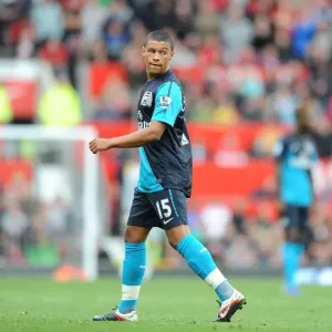 Alex Oxlade-Chamberlain: Arsenal Star in Action against Manchester United (2011-12) Alex Oxlade-Chamberlain: Arsenal Star in Action against Manchester United (2011-12)