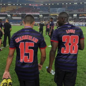 Alex Oxlade-Chamberlain and Benik Afobe (Arsenal). Malaysia 1: 2 Arsenal