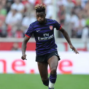 Alex Song in Action: Arsenal vs. FC Cologne Pre-Season Friendly (2012)