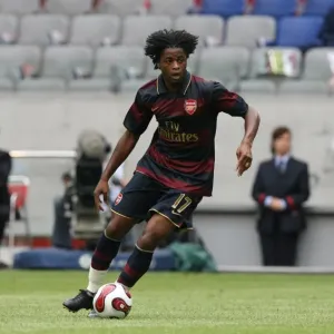 Alex Song in Action: Arsenal's 2-1 Win Over Lazio at Amsterdam ArenA (2007)
