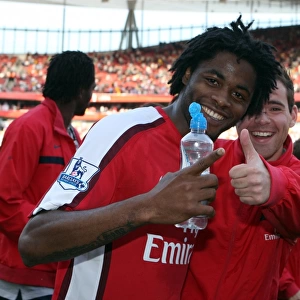 Alex Song and Amaury Bischoff (Arsenal) after the match