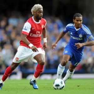 Alex Song (Arsenal) Florent Malouda (Chelsea). Chelsea 2: 0 Arsenal, Barclays Premier League Alex Song (Arsenal) Florent Malouda (Chelsea). Chelsea 2: 0 Arsenal, Barclays Premier League