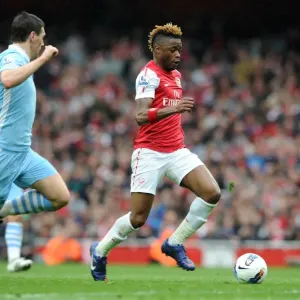 Alex Song (Arsenal) Gareth Barry (Man City). Arsenal 1: 0 Manchester City Alex Song (Arsenal) Gareth Barry (Man City). Arsenal 1: 0 Manchester City