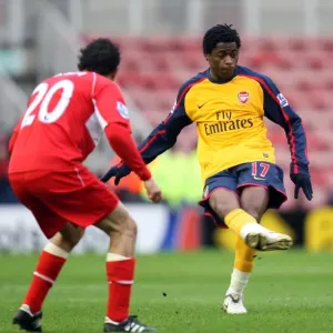 Alex Song (Arsenal) Julio Arca (Middlesbrough) Alex Song (Arsenal) Julio Arca (Middlesbrough)