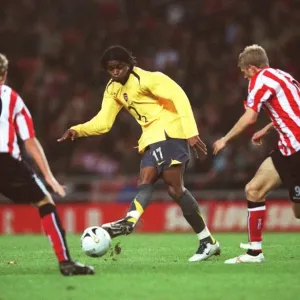 Alex Song (Arsenal), Martin Woods und Jonathan Stead (Sunderland) Alex Song (Arsenal), Martin Woods und Jonathan Stead (Sunderland)