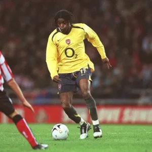 Alex Song (Arsenal) Martin Woods (Sunderland). Sunderland 0: 3 Arsenal Alex Song (Arsenal) Martin Woods (Sunderland). Sunderland 0: 3 Arsenal