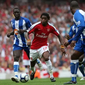 Alex Song (Arsenal) Maynor Figueroa (Wigan)