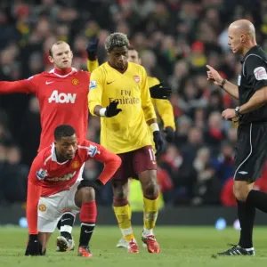 Alex Song (Arsenal) Patrice Evra (Man United). Manchester United 1: 0 Arsenal Alex Song (Arsenal) Patrice Evra (Man United). Manchester United 1: 0 Arsenal