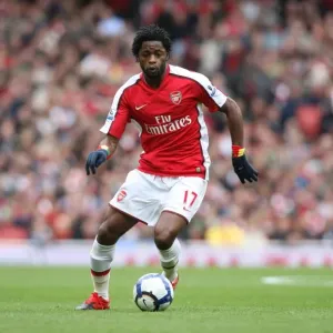 Alex Song Dominant Performance Print, Barclays Premier League Match