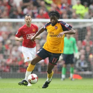 Alex Song: The Unyielding Wall in the 0-0 Stalemate at Old Trafford, 2009