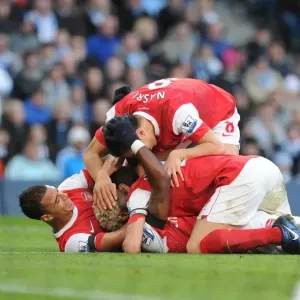 Alex Song's Brace: Arsenal's Dominant 3-0 Win Over Manchester City in 2010 Alex Song's Brace: Arsenal's Dominant 3-0 Win Over Manchester City in 2010