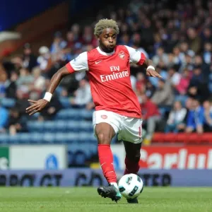 Alex Song's Brilliant Performance: Arsenal Triumphs Over Blackburn Rovers 2-1 in Premier League Alex Song's Brilliant Performance: Arsenal Triumphs Over Blackburn Rovers 2-1 in Premier League