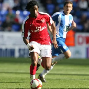 Alex Song's Dominance: Arsenal's 4-1 Victory Over Wigan Athletic in the Premier League