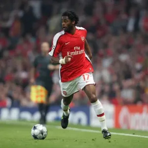 Alex Song's Dominant Performance: Arsenal's 3-0 Champions League Quarterfinal Victory over Villarreal
