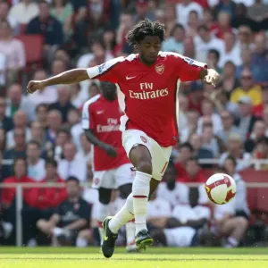 Alex Song's Dominant Performance: Arsenal's 4-1 Victory Over Stoke City (May 24, 2009)