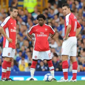 Alex Song's Dominant Performance: Arsenal's 6-1 Thrashing of Everton (August 15, 2009)