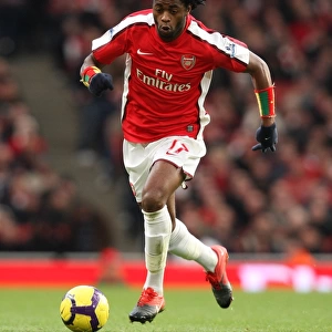 Alex Song's Standout Performance: Arsenal's 2-0 Victory Over Sunderland, Barclays Premier League, Emirates Stadium (Feb 20, 2010)