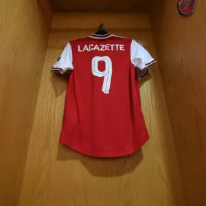 Alexandre Lacazette Prepares for Arsenal's Europa League Battle against Vitoria Alexandre Lacazette Prepares for Arsenal's Europa League Battle against Vitoria