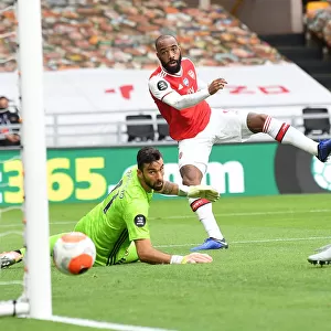 Alexandre Lacazette Scores Arsenal's Second Goal: Wolverhampton Wanderers vs Arsenal, Premier League 2019-2020