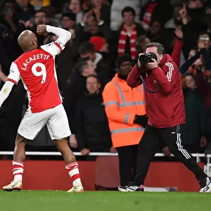 Alexandre Lacazette Scores Arsenal's Second Goal vs. Wolverhampton Wanderers (2021-22) - Emirates Stadium