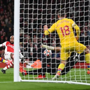 Alexandre Lacazette Scores Arsenal's Second Goal Against Crystal Palace (2021-22)