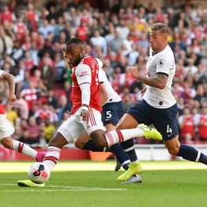Alexandre Lacazette Scores First Goal: Arsenal vs. Tottenham, Premier League 2019-20 Alexandre Lacazette Scores First Goal: Arsenal vs. Tottenham, Premier League 2019-20