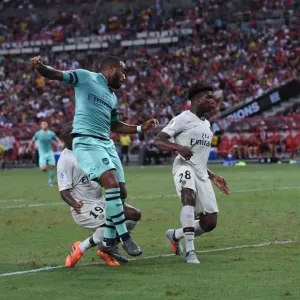 Alexandre Lacazette's Stunning Goal: Arsenal Upsets Paris Saint-Germain in 2018 International Champions Cup, Singapore Alexandre Lacazette's Stunning Goal: Arsenal Upsets Paris Saint-Germain in 2018 International Champions Cup, Singapore