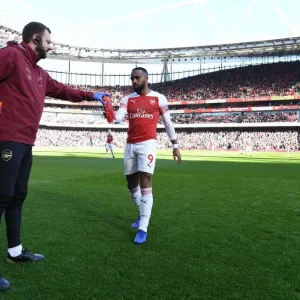 Alexandre Lacazette's Water Break with Chris Morgan: Arsenal vs Southampton, Premier League 2018-19 Alexandre Lacazette's Water Break with Chris Morgan: Arsenal vs Southampton, Premier League 2018-19