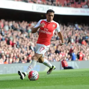 Alexis Sanchez: In Action for Arsenal Against Crystal Palace, Premier League 2015-16 Alexis Sanchez: In Action for Arsenal Against Crystal Palace, Premier League 2015-16