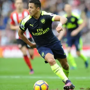 Alexis Sanchez: In Action for Arsenal Against Sunderland, Premier League 2016-17