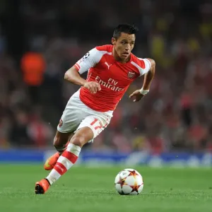 Alexis Sanchez in Action: Arsenal vs Besiktas, 2014 UEFA Champions League Alexis Sanchez in Action: Arsenal vs Besiktas, 2014 UEFA Champions League