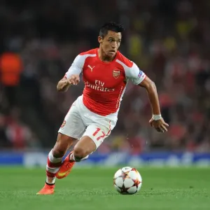Alexis Sanchez in Action: Arsenal vs Besiktas, 2014 UEFA Champions League