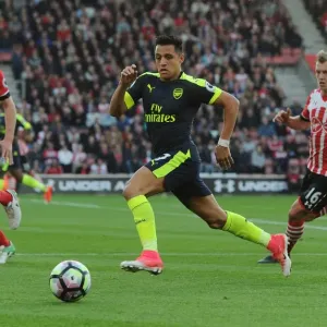Alexis Sanchez: In Action for Arsenal vs Southampton, Premier League 2016-17