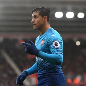 Alexis Sanchez in Action: Arsenal vs Southampton, Premier League 2017-18