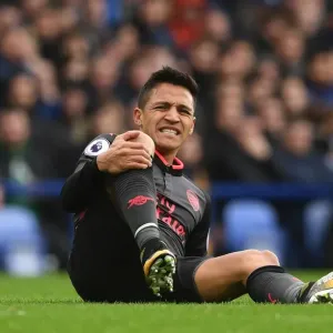 Alexis Sanchez: In Action Against Everton, Premier League 2017-18