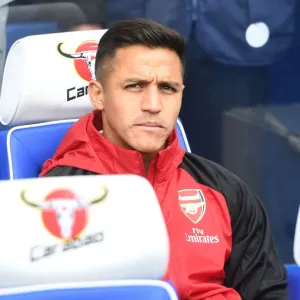 Alexis Sanchez on Arsenal Bench: Chelsea vs Arsenal, Premier League 2017-18 Alexis Sanchez on Arsenal Bench: Chelsea vs Arsenal, Premier League 2017-18