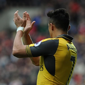 Alexis Sanchez (Arsenal). West Bromwich Albion 3: 1 Arsenal. Premier League. The Hawthorns