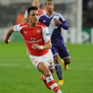 Alexis Sanchez: Arsenal's Star Forward in UEFA Champions League Action against RSC Anderlecht (2014)