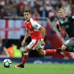 Alexis Sanchez Outsmarts Ward-Prowse: Arsenal vs. Southampton, 2016-17 Premier League