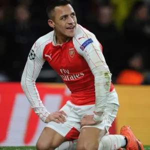 Alexis Sanchez Returns to Face Barcelona: Arsenal vs. FC Barcelona, 2015/16 UEFA Champions League Alexis Sanchez Returns to Face Barcelona: Arsenal vs. FC Barcelona, 2015/16 UEFA Champions League