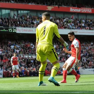 Alexis Sanchez Scores Arsenal's Second Goal Against Everton (2016-17) Alexis Sanchez Scores Arsenal's Second Goal Against Everton (2016-17)