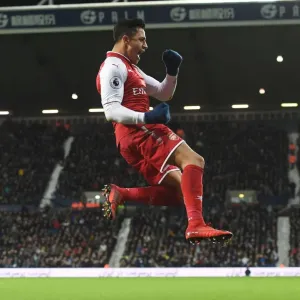 Alexis Sanchez Scores the Dramatic Winner: Arsenal's Triumph over West Bromwich Albion (December 2017)