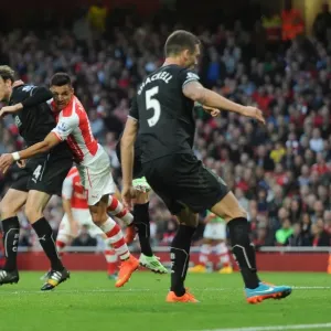 Alexis Sanchez Scores First Arsenal Goal Against Burnley: November 2014 Alexis Sanchez Scores First Arsenal Goal Against Burnley: November 2014