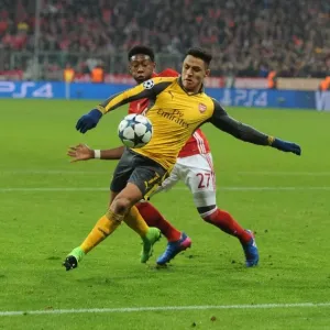 Alexis Sanchez Scores Stunner: Arsenal vs. Bayern Munich, UEFA Champions League Round of 16 - First Leg (2016-17) Alexis Sanchez Scores Stunner: Arsenal vs. Bayern Munich, UEFA Champions League Round of 16 - First Leg (2016-17)