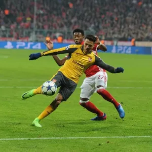 Alexis Sanchez Scores Stunner: Arsenal's Upset Bid vs. Bayern Munich, UEFA Champions League 2016-17 - First Leg Alexis Sanchez Scores Stunner: Arsenal's Upset Bid vs. Bayern Munich, UEFA Champions League 2016-17 - First Leg