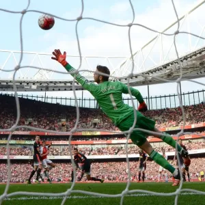 Alexis Sanchez's Double Stunner: Arsenal Triumphs Over Manchester United Alexis Sanchez's Double Stunner: Arsenal Triumphs Over Manchester United
